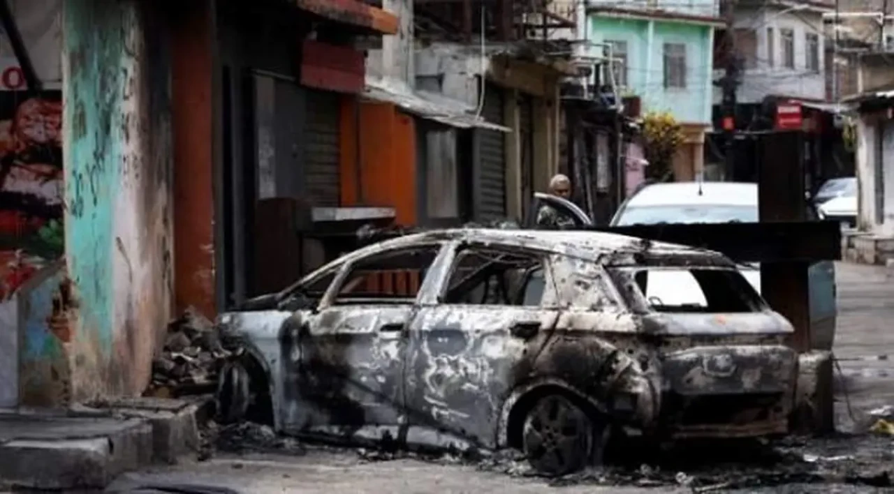 یورش پلیس به مقر تبهکاران در ریودوژانیرو یورش پلیس به مقر تبهکاران در ریودوژانیرو