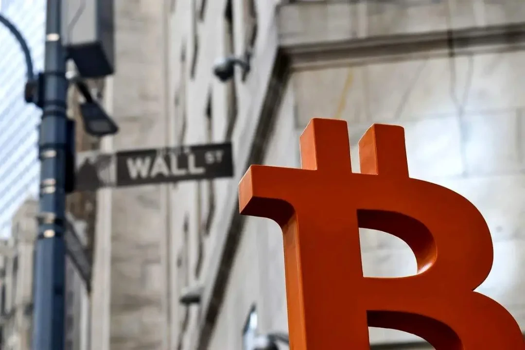 قیمت بیت کوین و ارز‌های دیجیتال امروز ۱ آذر ۱۴۰۴ + جدول